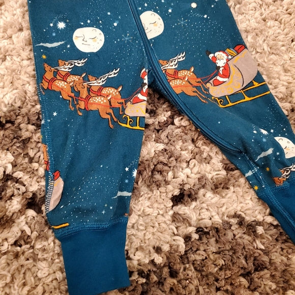 NWOT Hanna Andersson Christmas Onesie Sleeper Outfit 3-6m - Picture 7 of 7